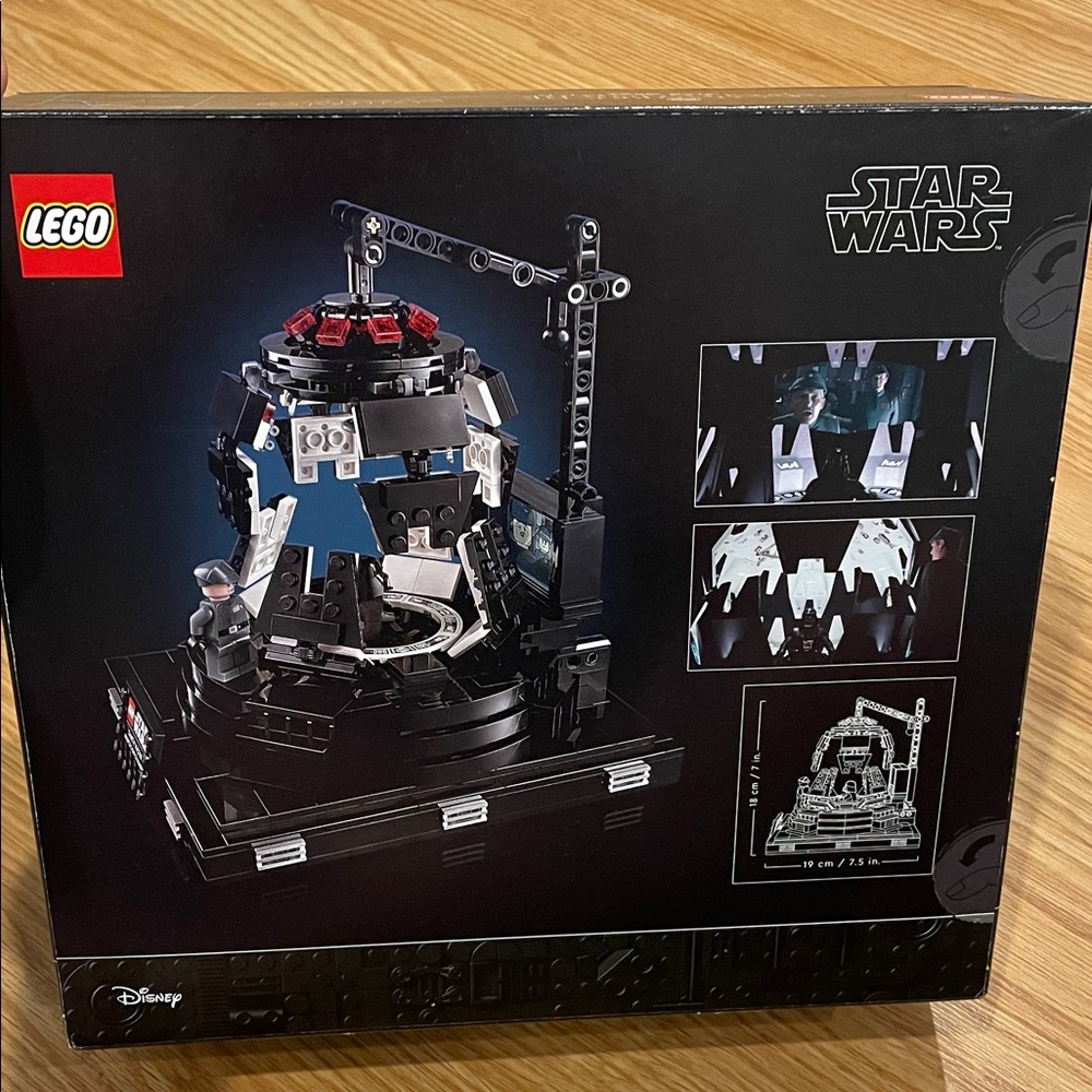 LEGO Darth Vader Meditation Chamber
Set #75296. Retired.